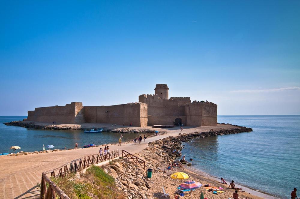 Appartamento Le Castella 利卡斯戴勒 外观 照片